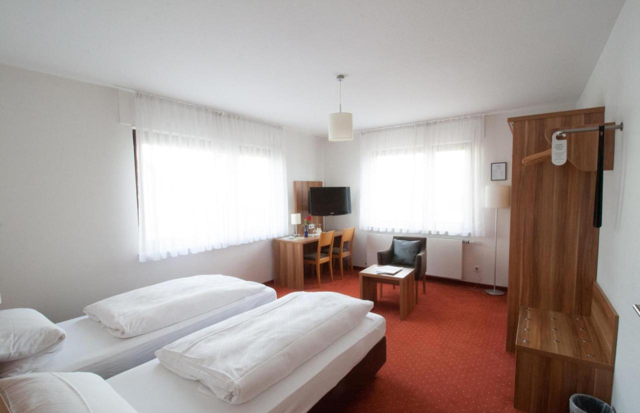 Hotel Krone Strassdorf Schwäbisch Gmünd Esterno foto